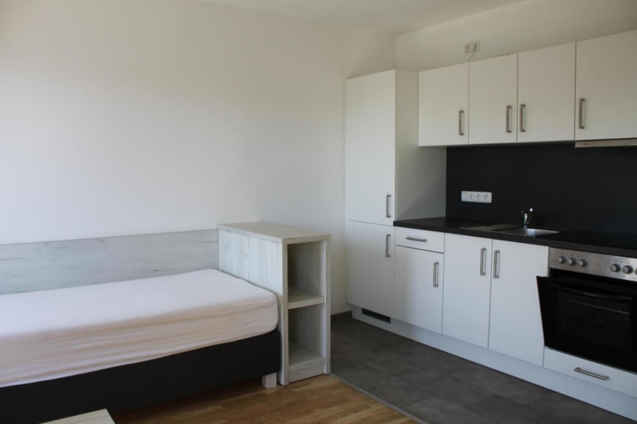 1 Zimmer Studioapartment Mit Bis Zu 2 Einzelbetten In Der Land Of Living Кельгайм Екстер'єр фото